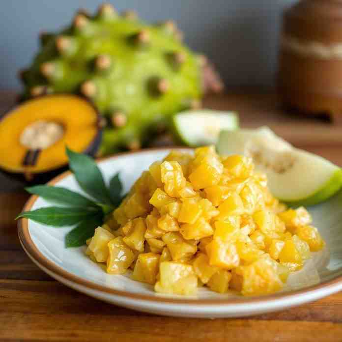 Easy Hawaiian Food - Make ʻUlu Poi (Breadfruit) Today